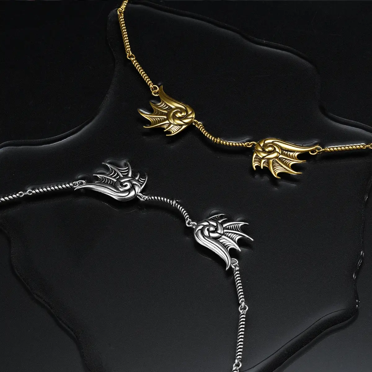 ABYSSAL BIND NECKLACE - Image 13