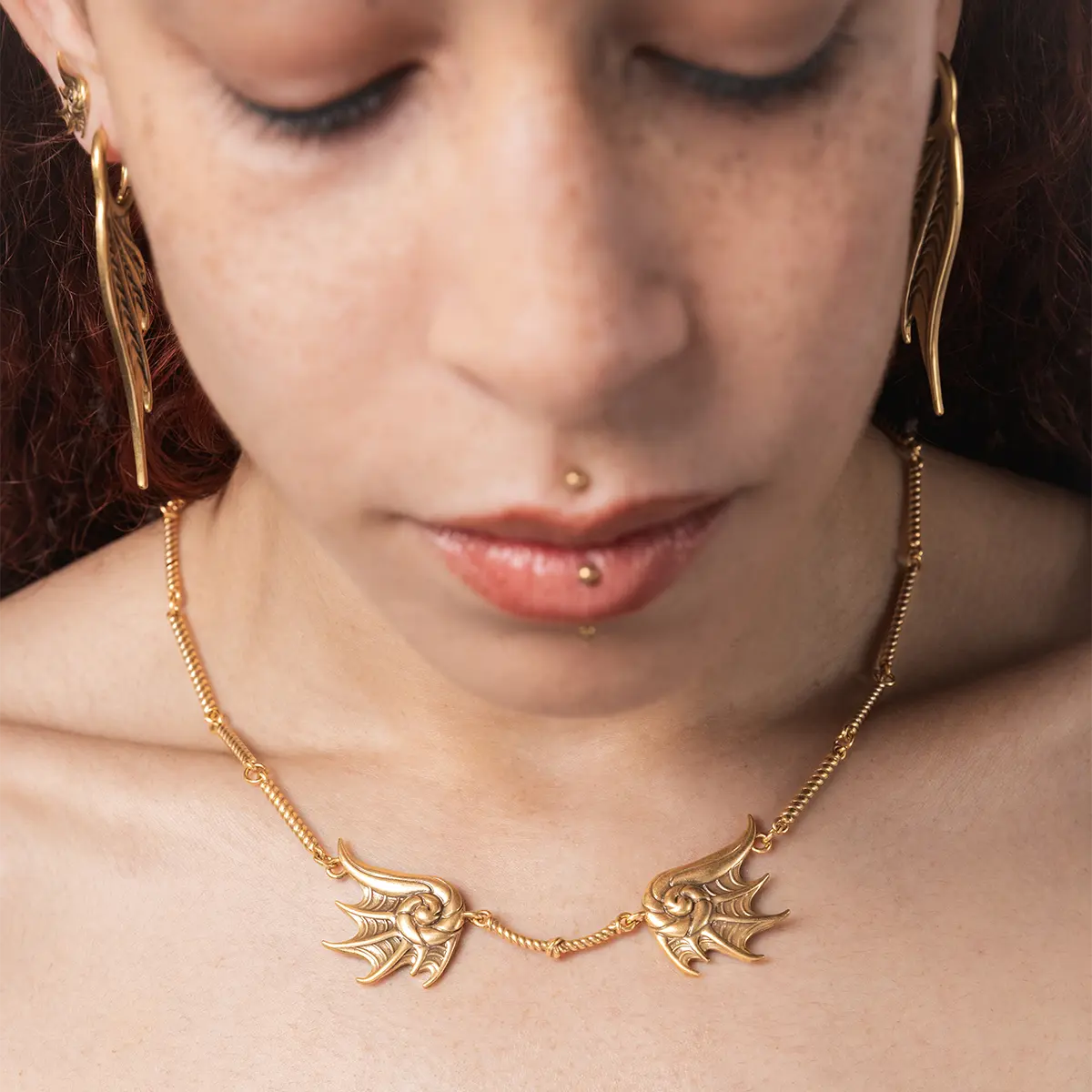 ABYSSAL BIND NECKLACE - Image 7