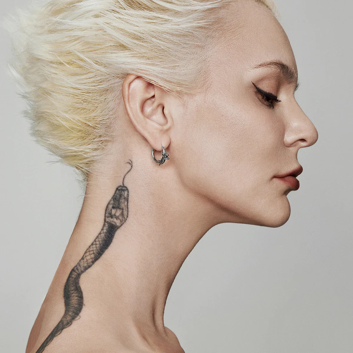 ADAPTIVE EVOLUTION EARRINGS - Image 4
