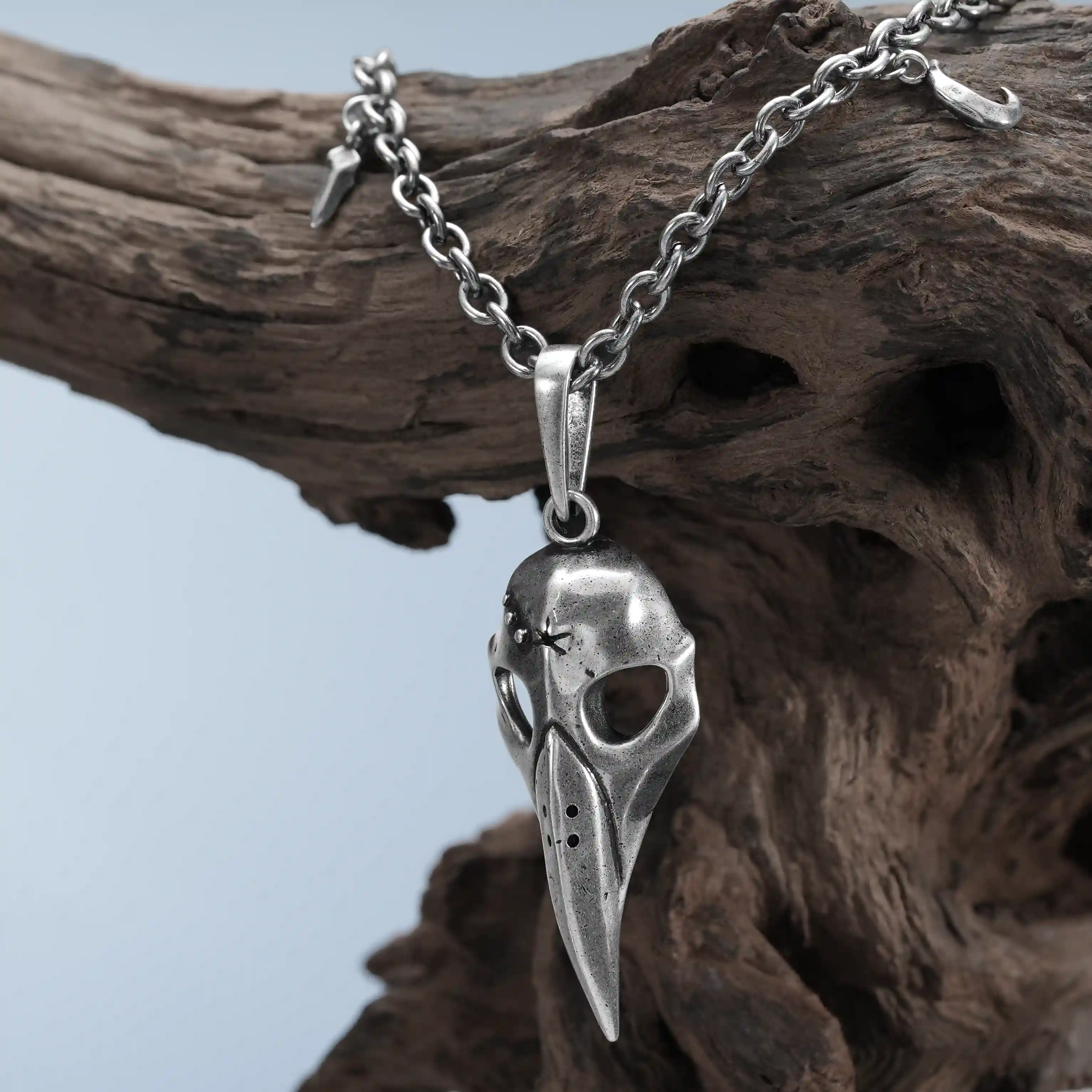 AUGUR SKULL NECKLACE - Image 14