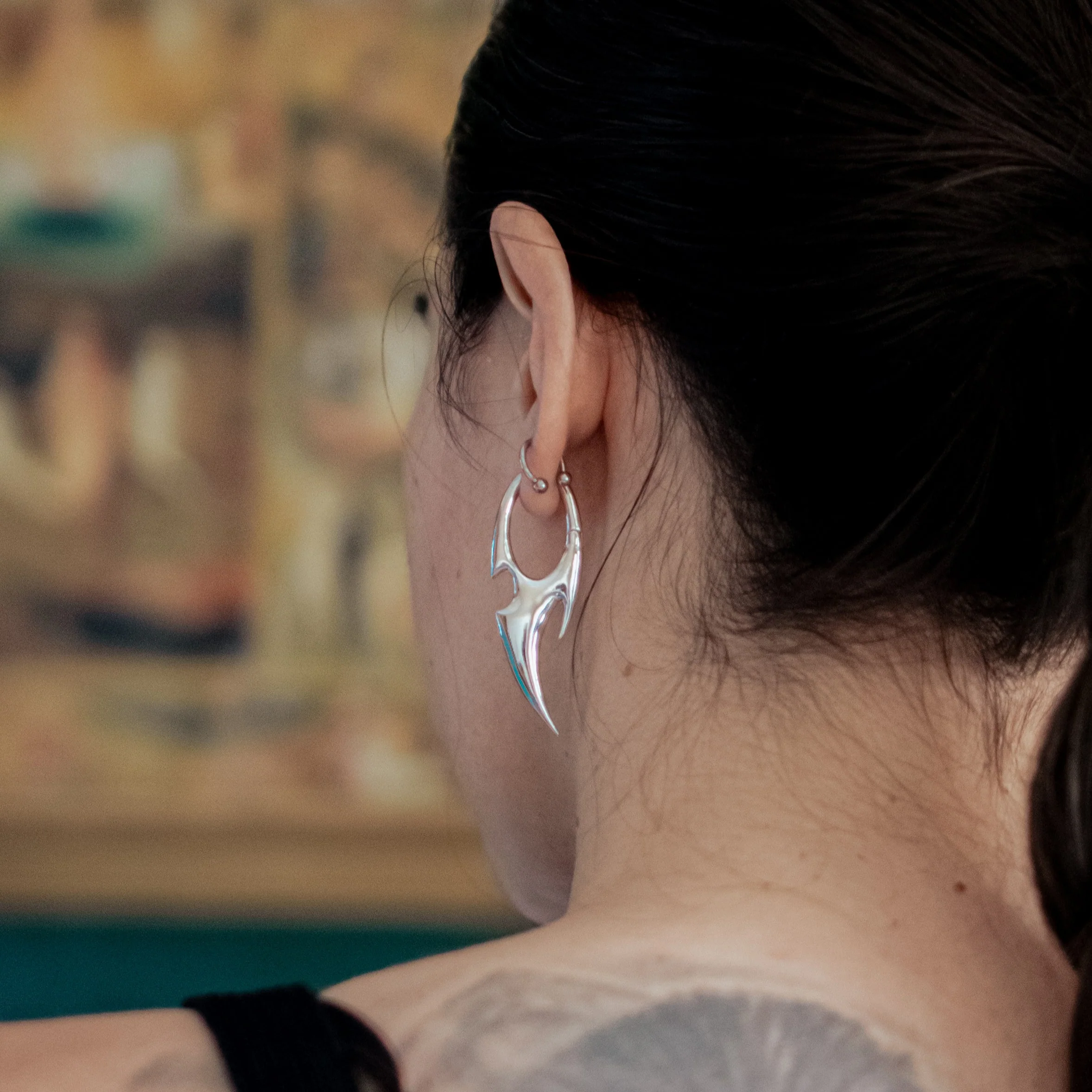 BLADE ARC EARRINGS - Image 3