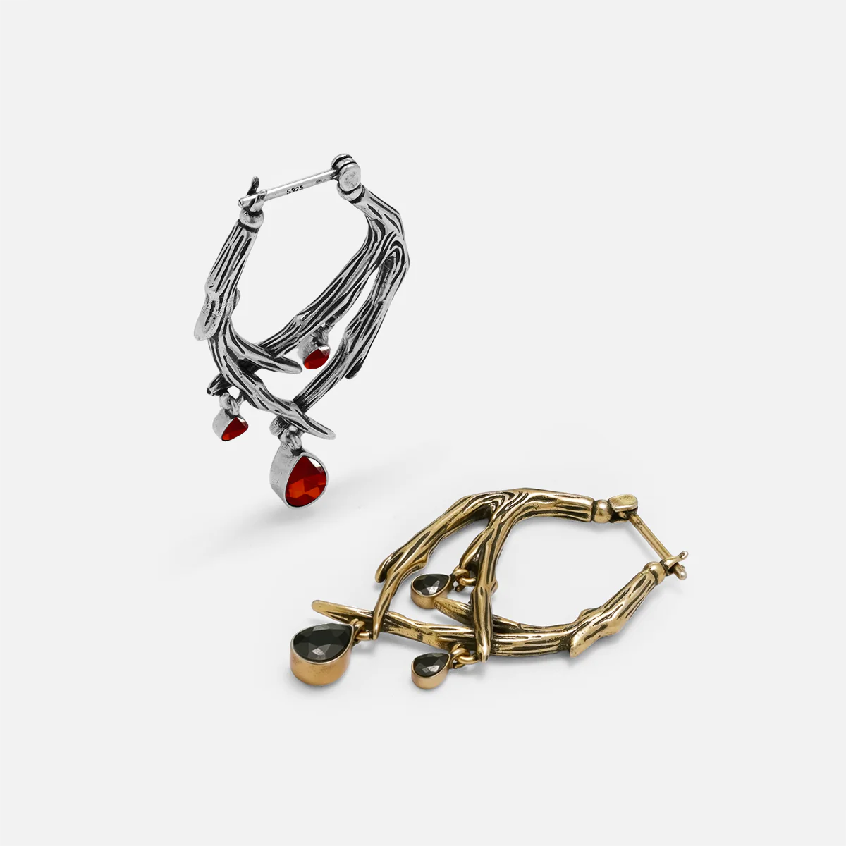 BLOOD THORN EARRINGS - Image 5