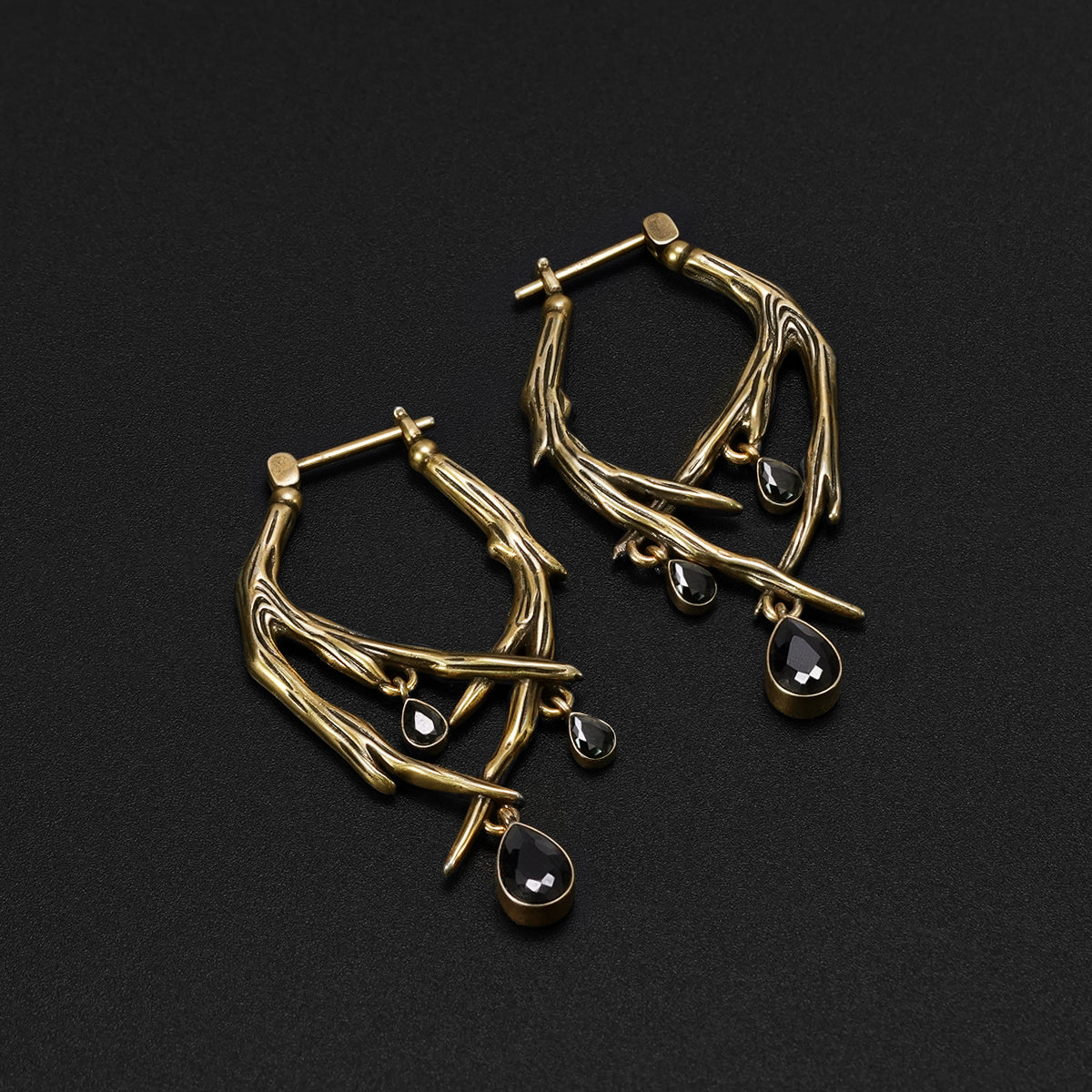 BLOOD THORN EARRINGS - Image 6