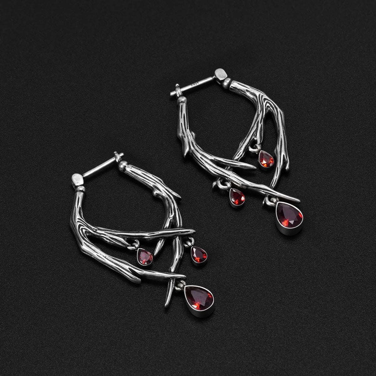 BLOOD THORN EARRINGS - Image 7