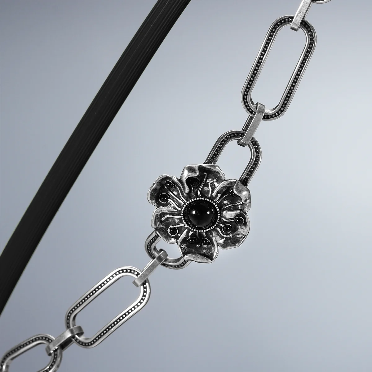 BOUND BLOOM BRACELET - Image 7