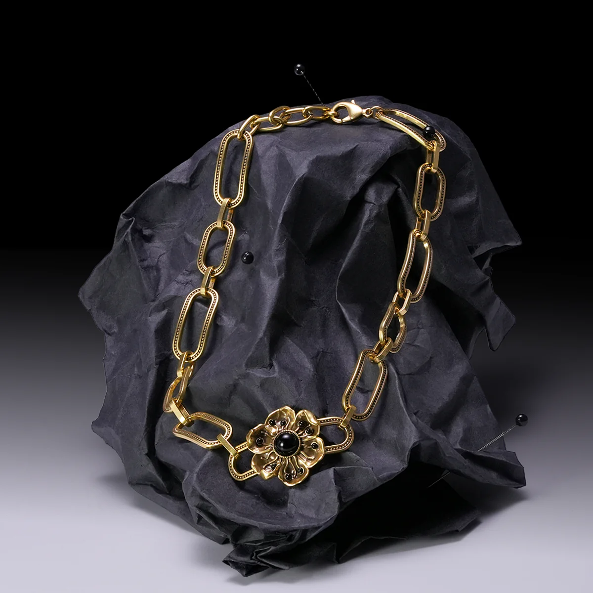 BOUND BLOOM CHOKER - Image 9