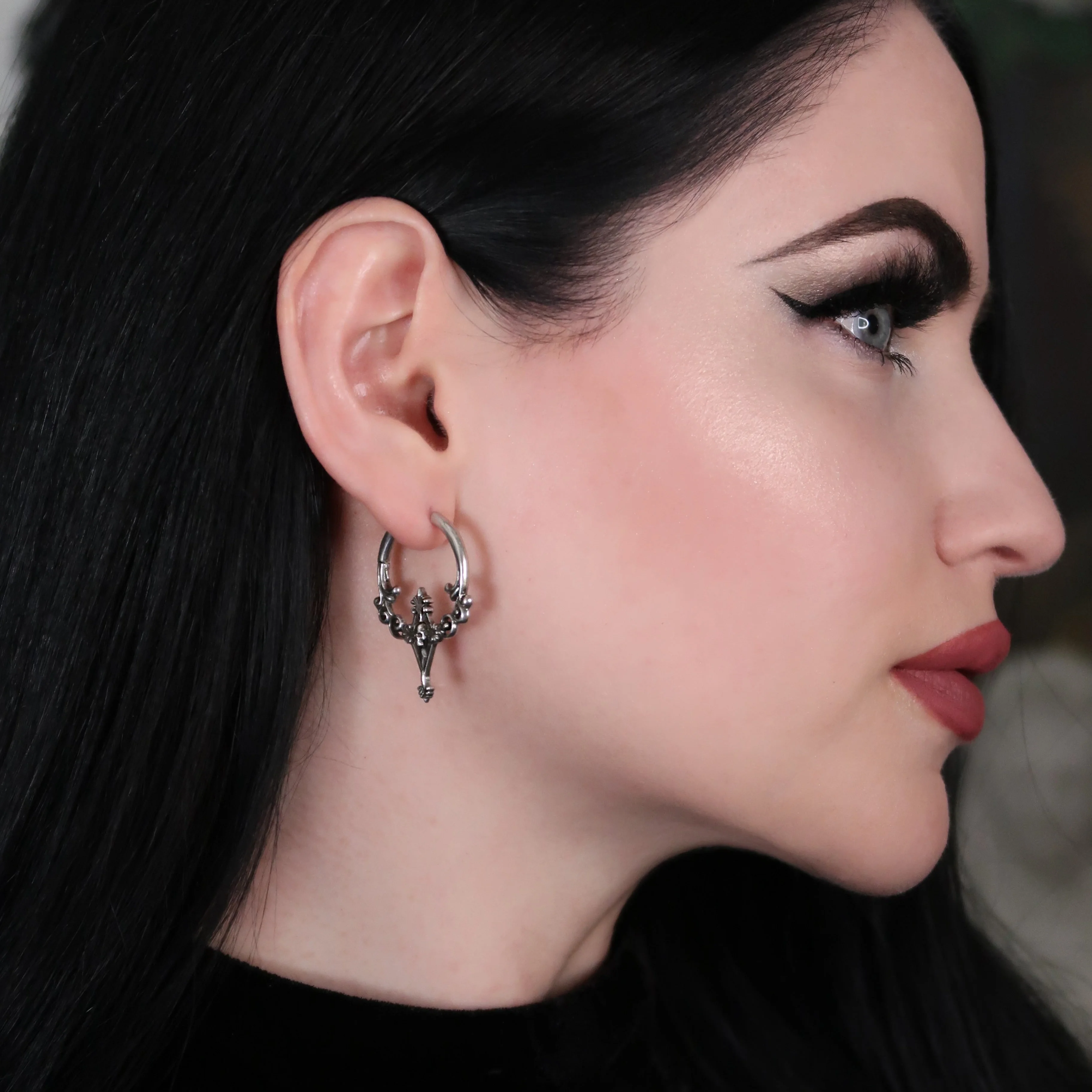 CLASSICAL PHANTASM EARRINGS - Image 3