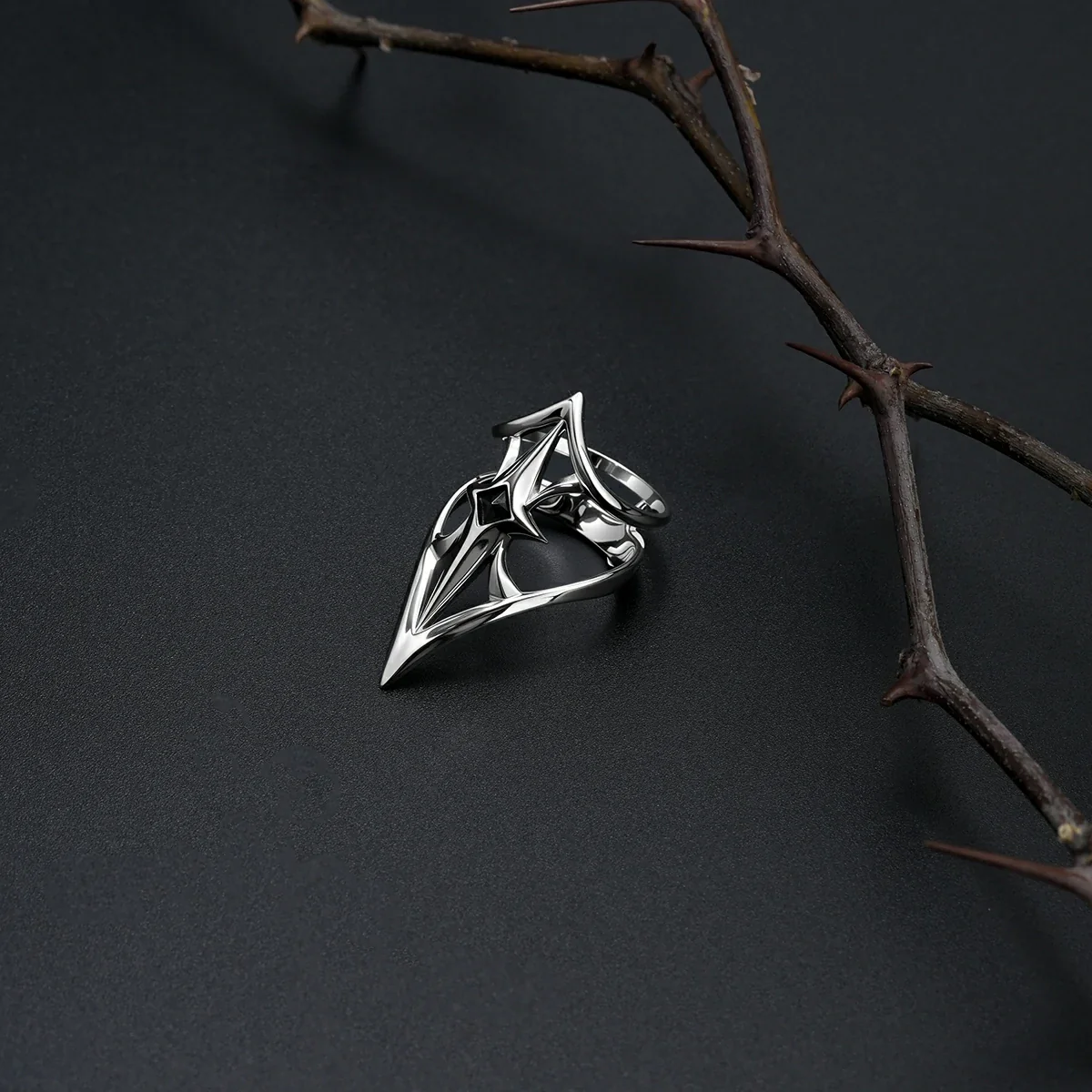 CREST SHIELD RING - Image 9
