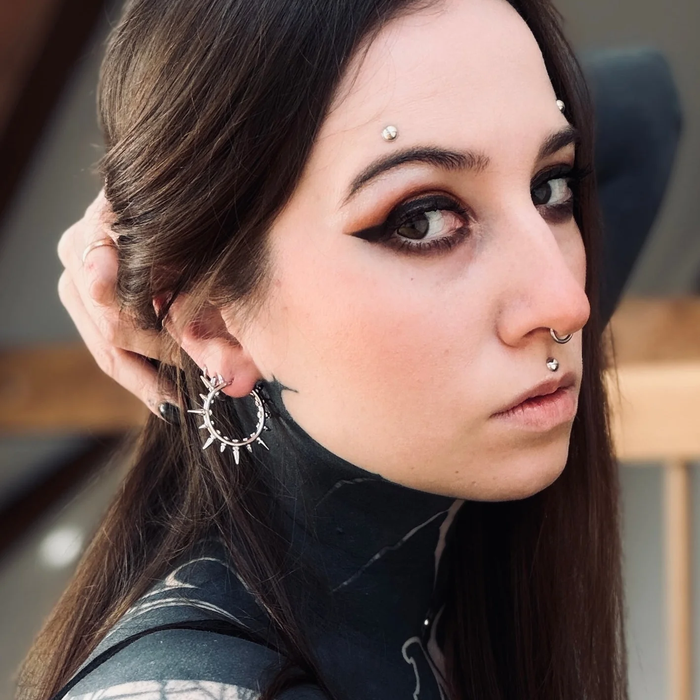 EDGE OF DANGER EARRINGS - Image 5