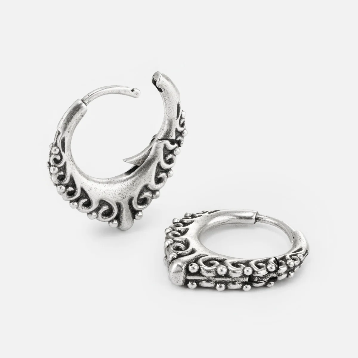 ELEGANT CURVE EARRINGS - Image 9