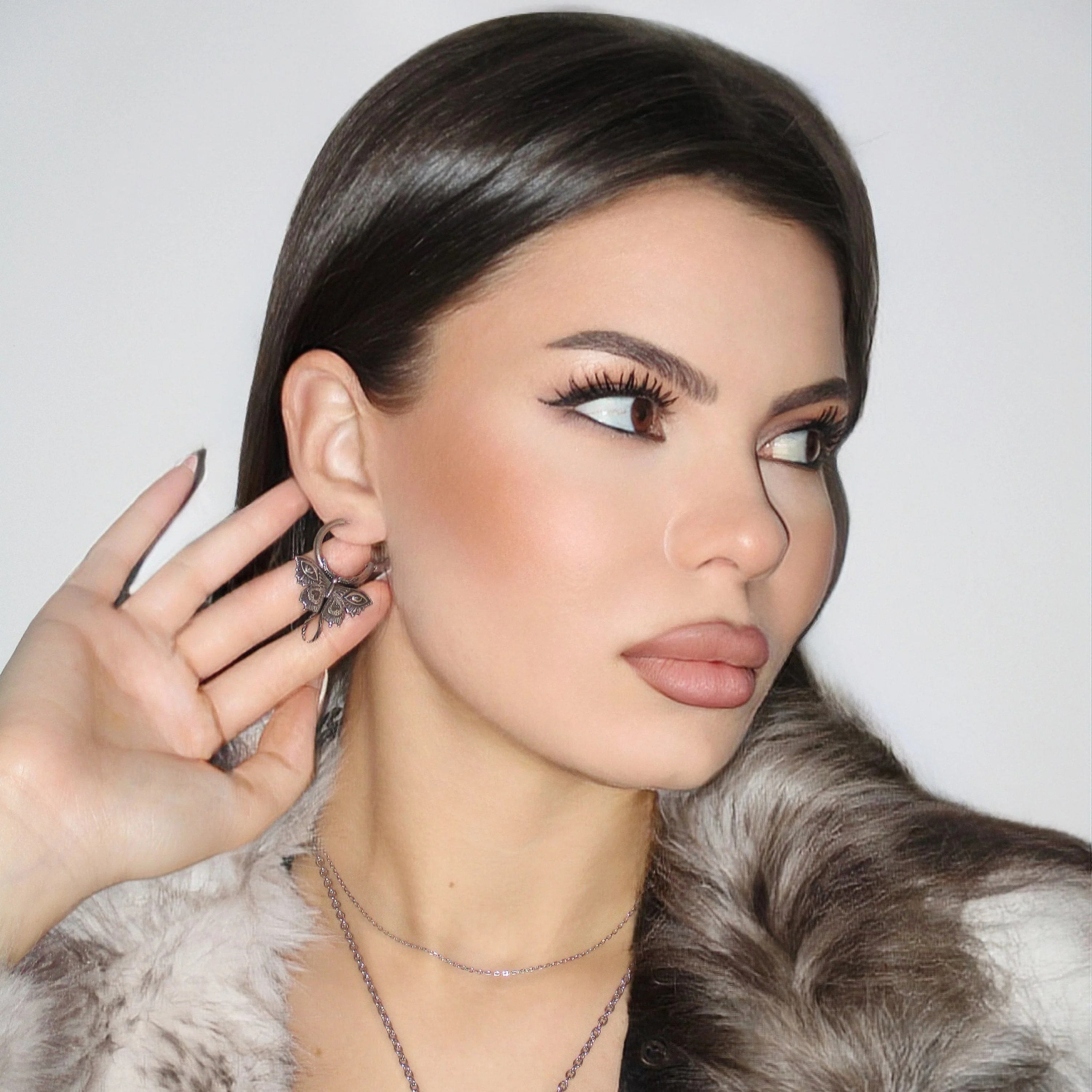ENCHANTED MOTH EARRINGS - Image 4