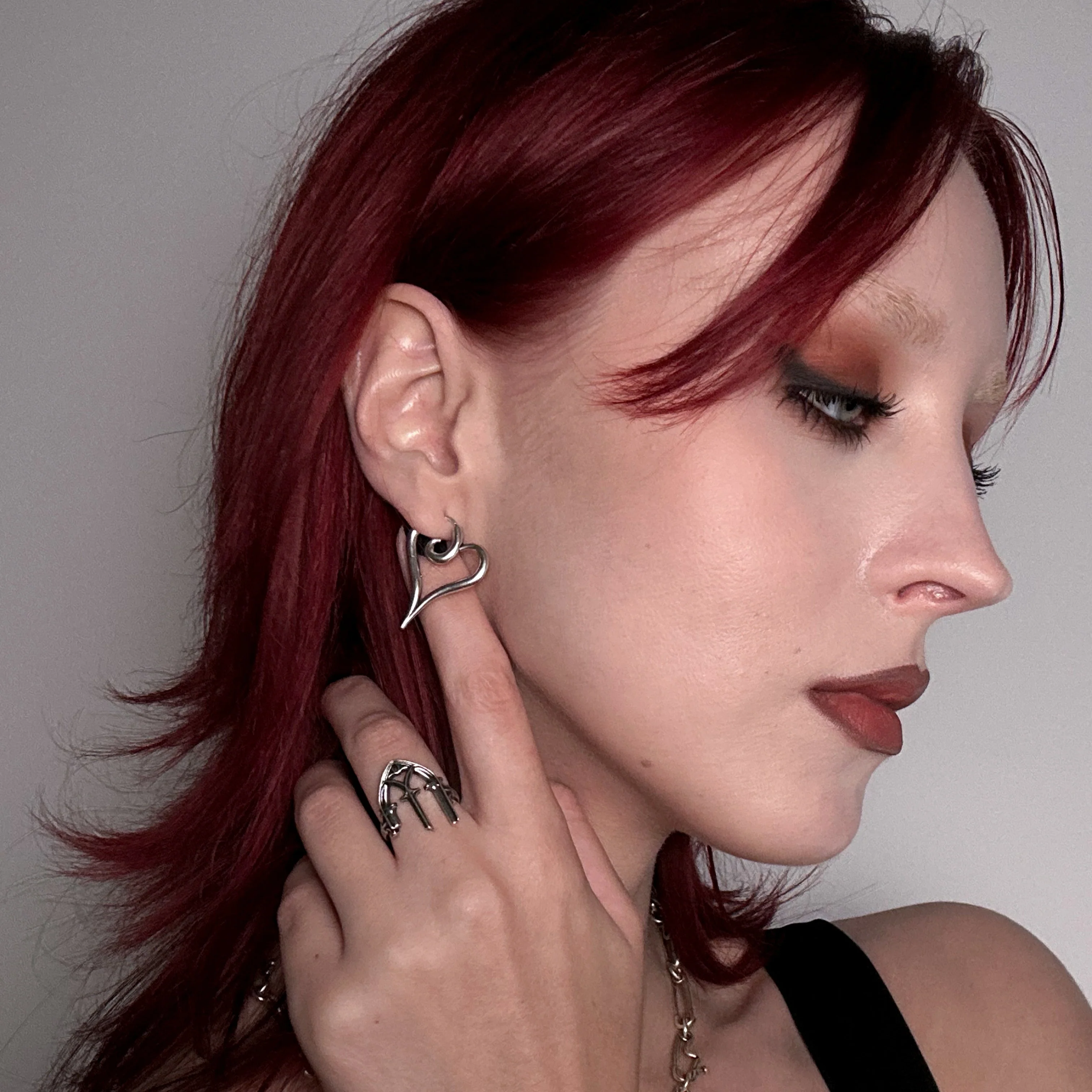 ETHEREAL HEARTFLOW EARRINGS - Image 5