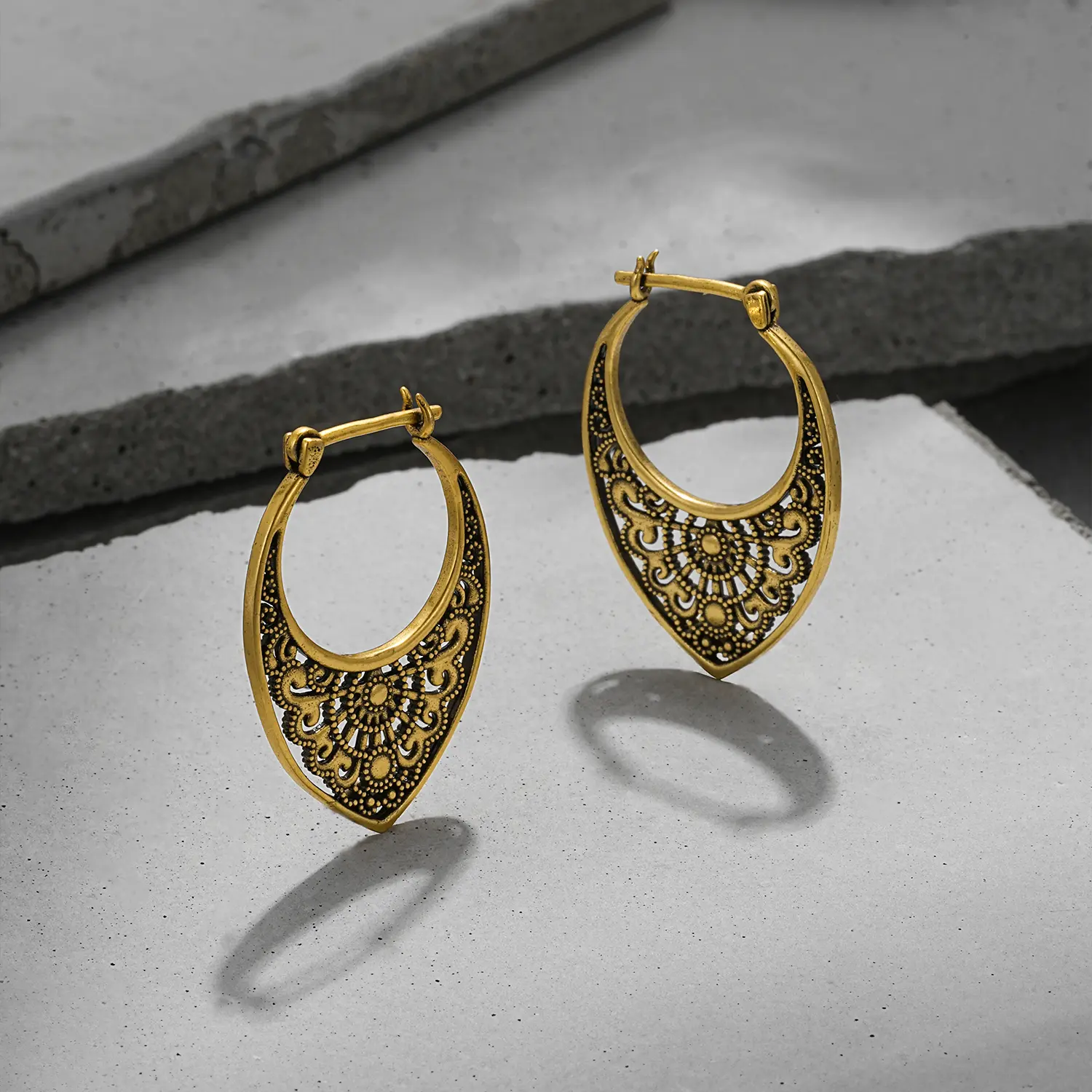 EXQUISITE MANDALA EARRINGS - Image 10