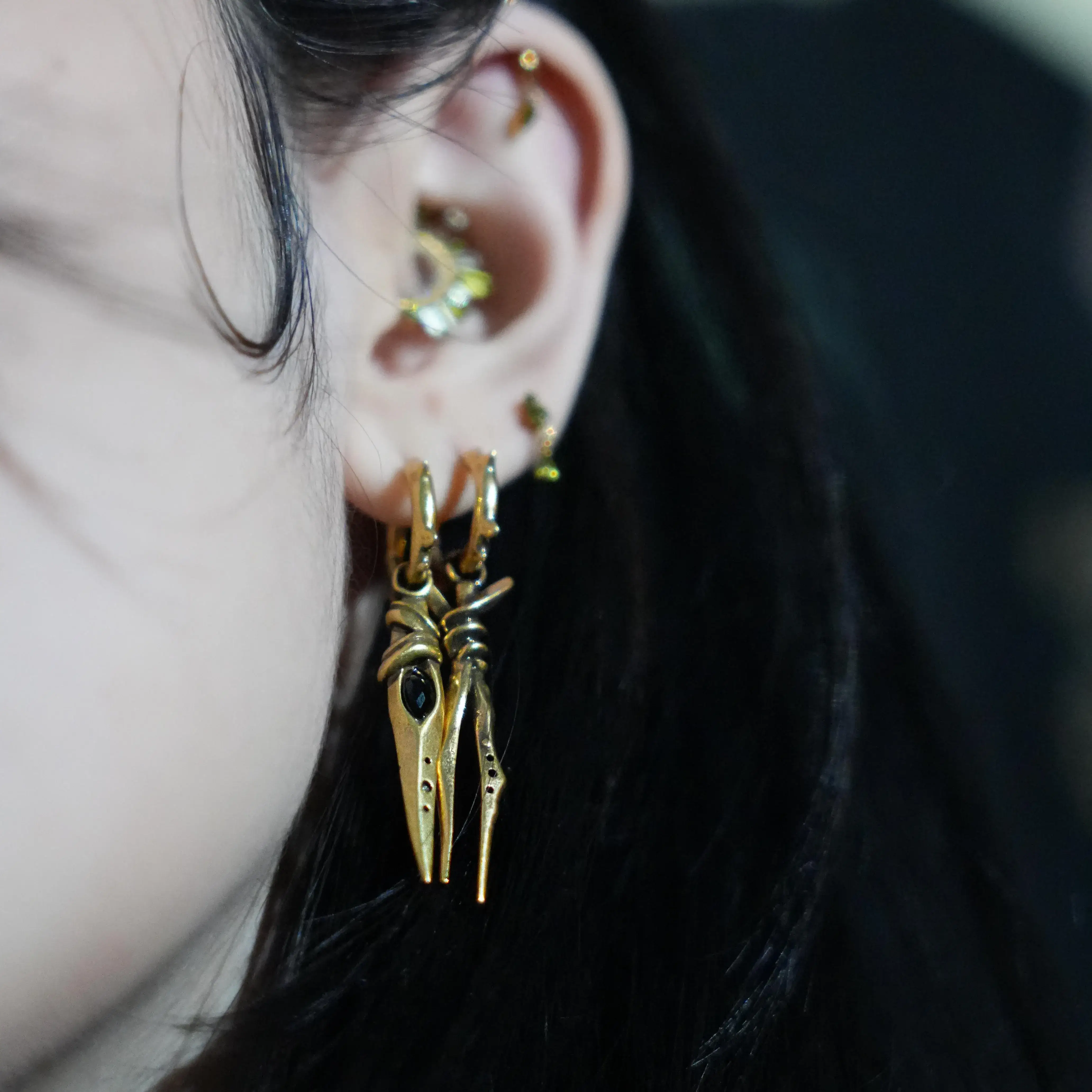 EYE DAGGER EARRINGS - Image 11