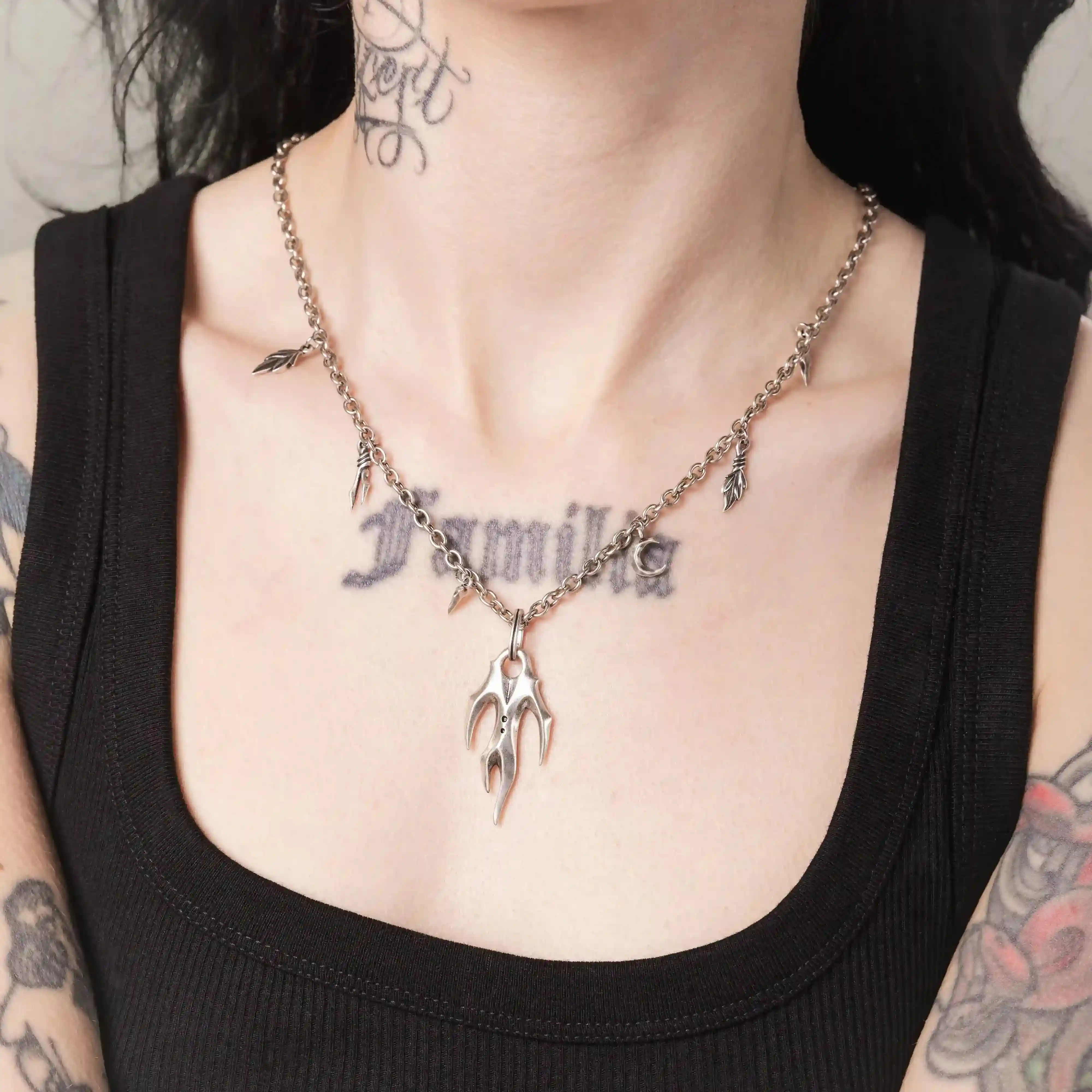 FERAL HUSK NECKLACE - Image 7
