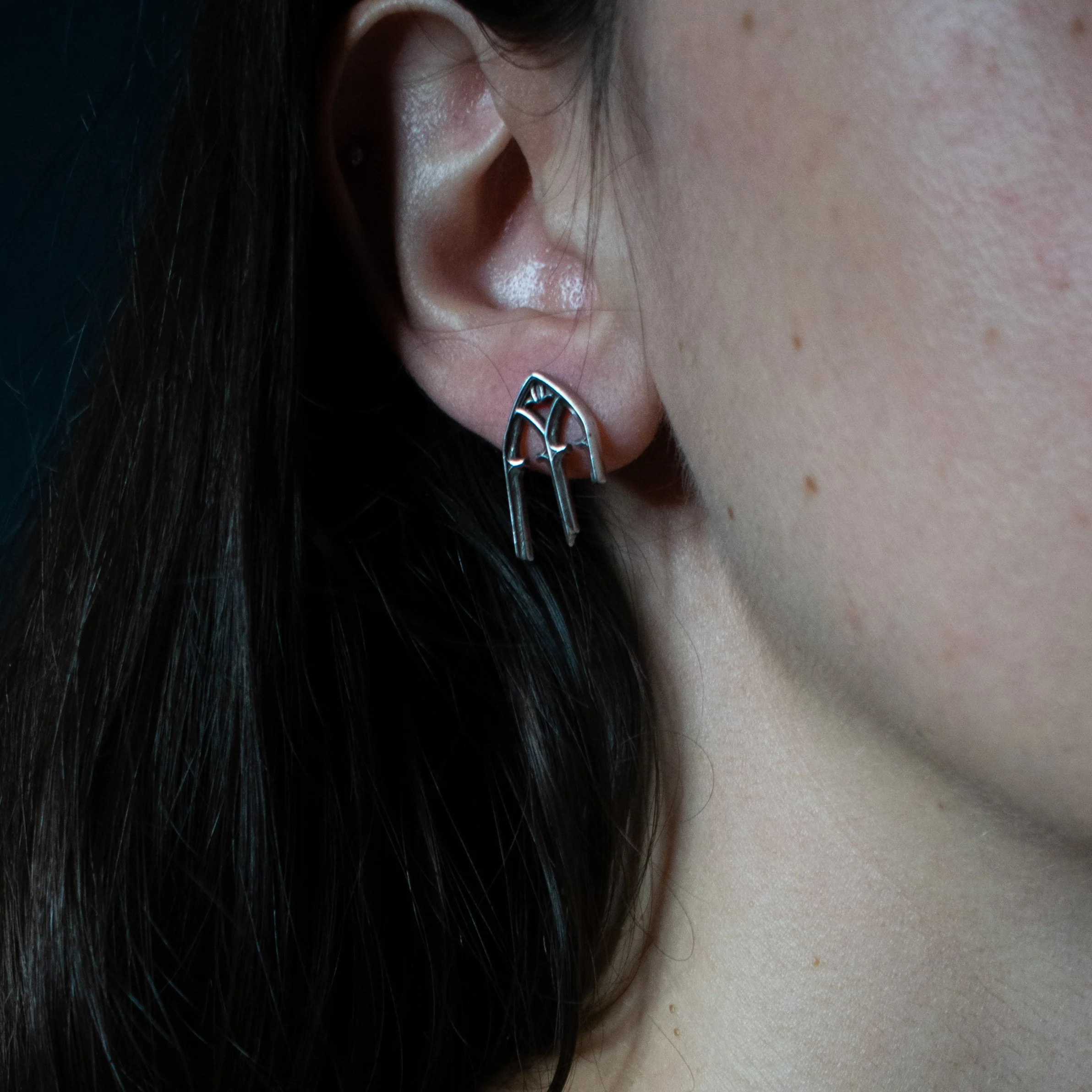 GOTHIC ARCH ELEGANCE STUD EARRINGS - Image 7
