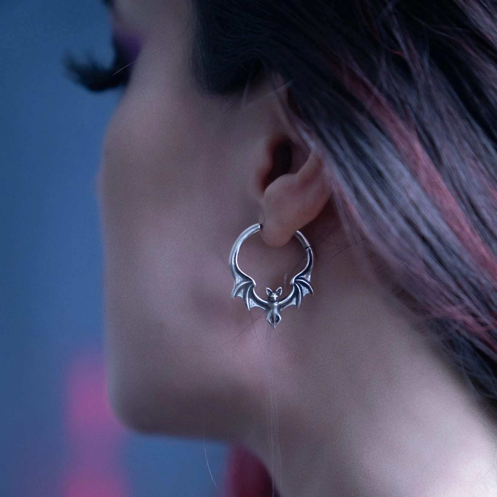 GOTHIC BAT EARRINGS - Image 6