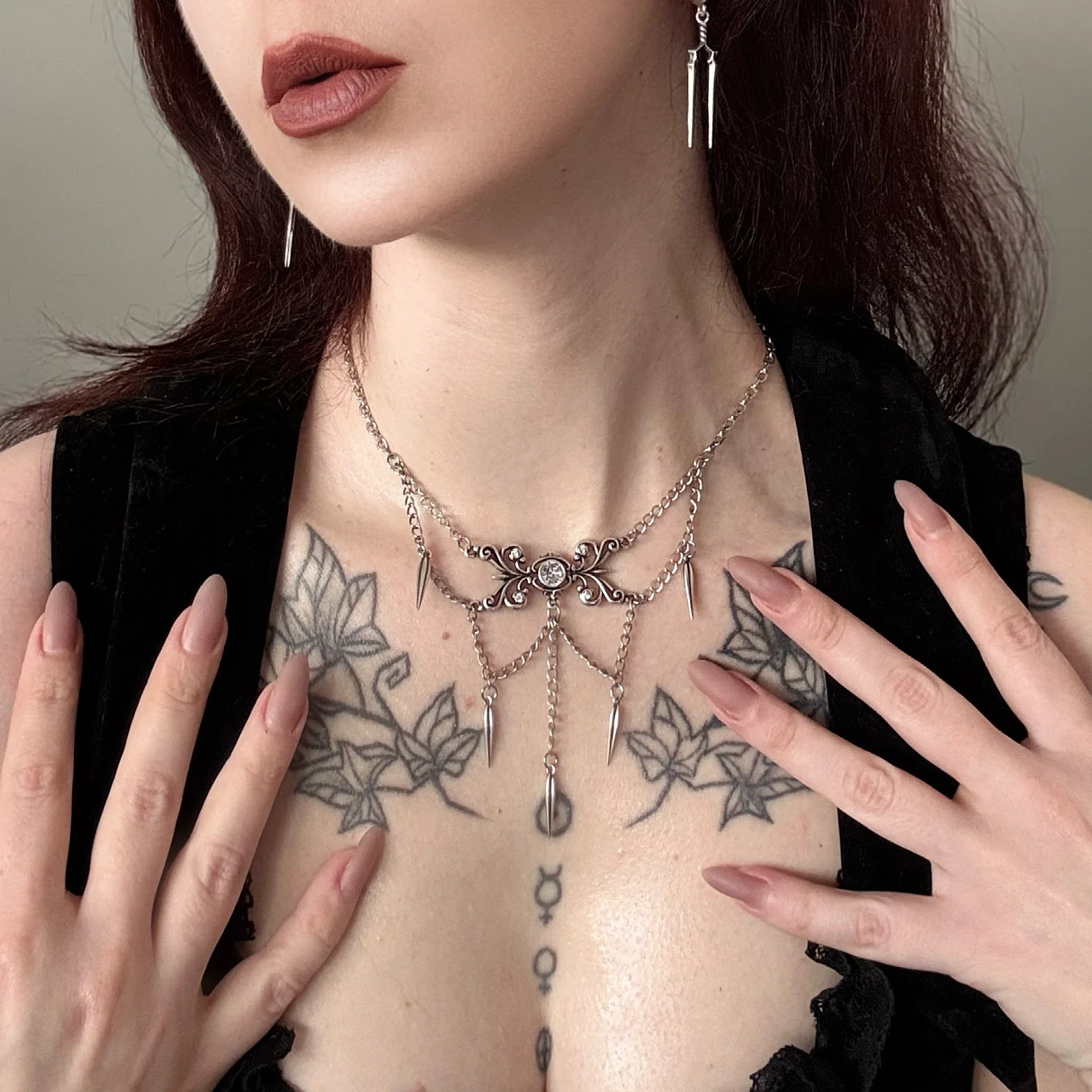 GOTHIC CASCADE NECKLACE - Image 3