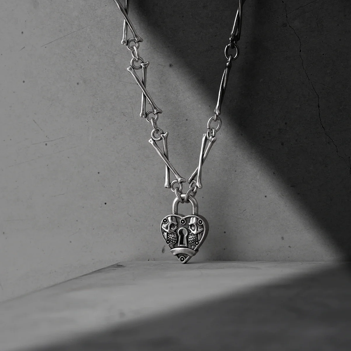 HEART LOCK NECKLACE - Image 15