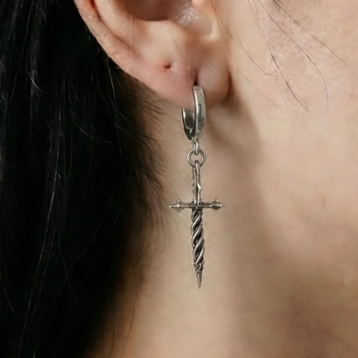 LONGINUS ASCENSION NAIL EARRINGS - Image 2
