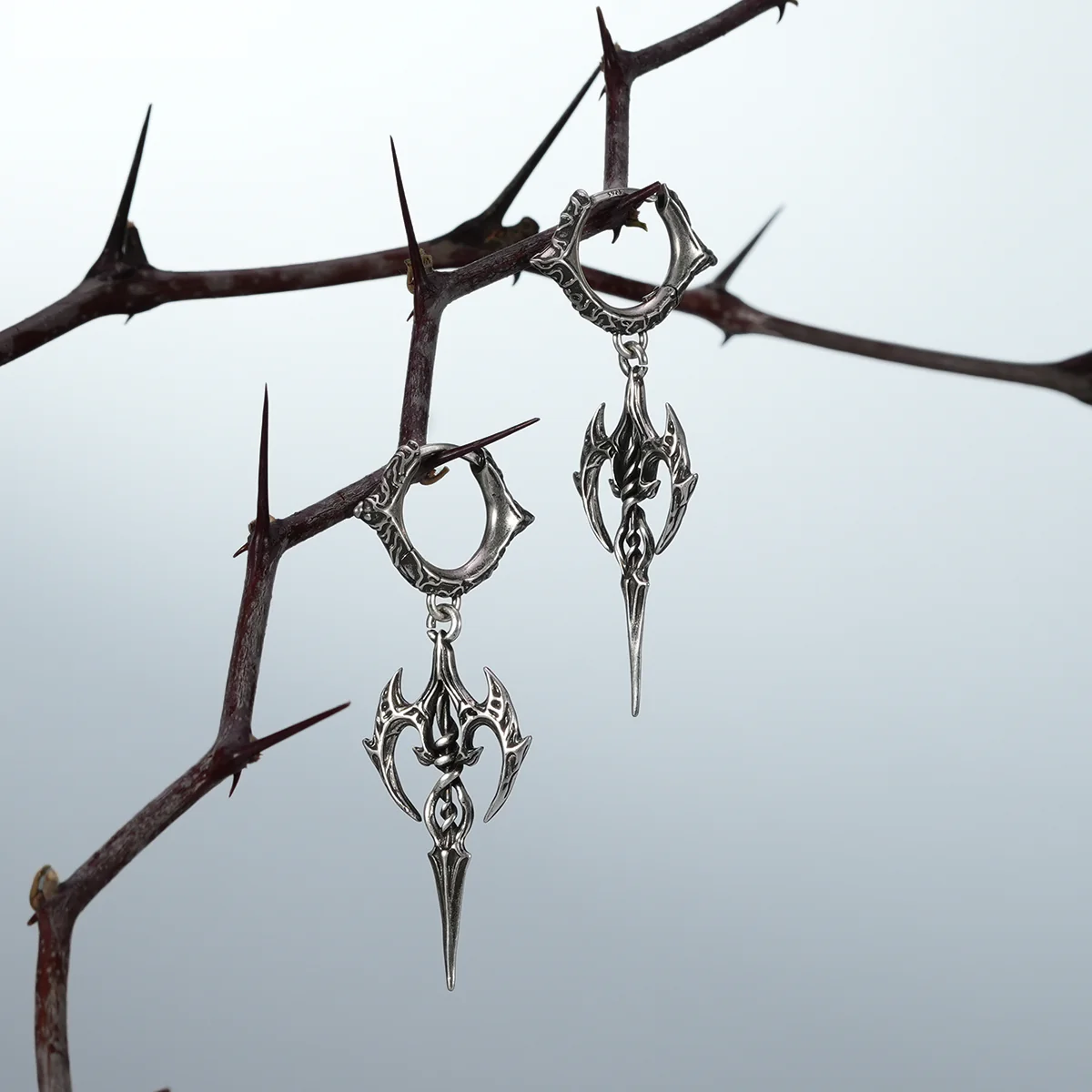LONGINUS HALO PIERCER EARRINGS - Image 12