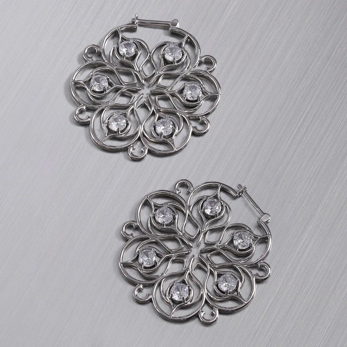 MANDALA BLOOM EARRINGS - Image 9