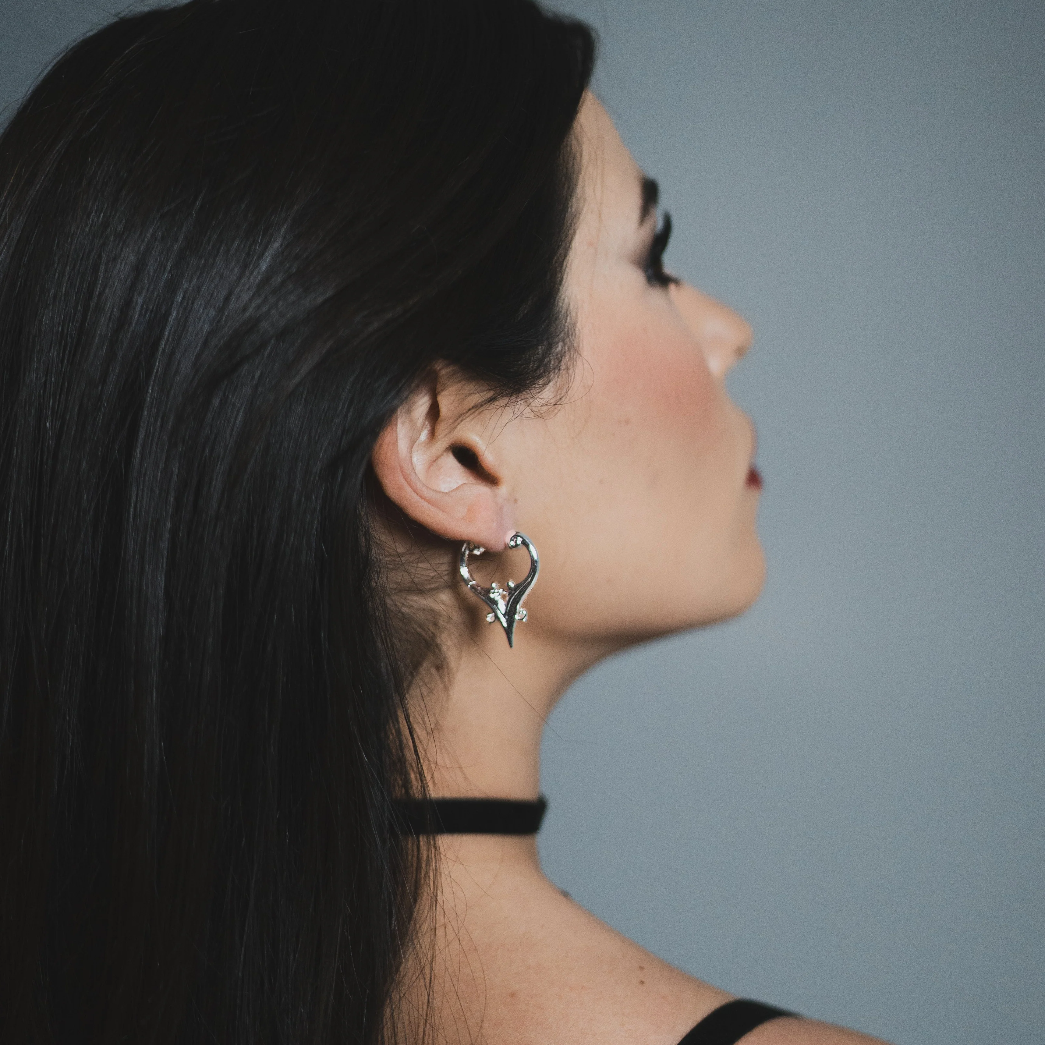 MYSTIC CREST EARRINGS - Image 10