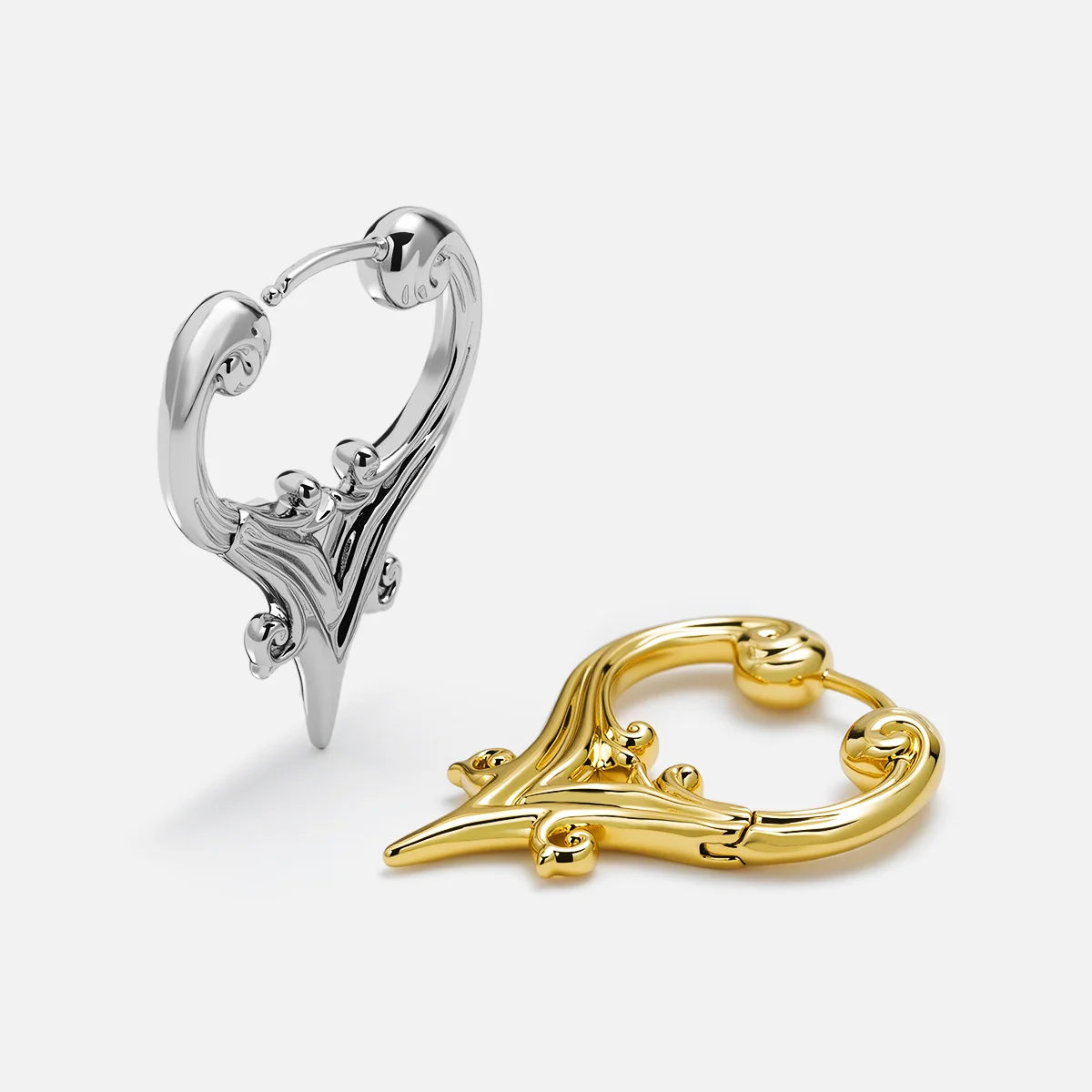 MYSTIC CREST EARRINGS - Image 13