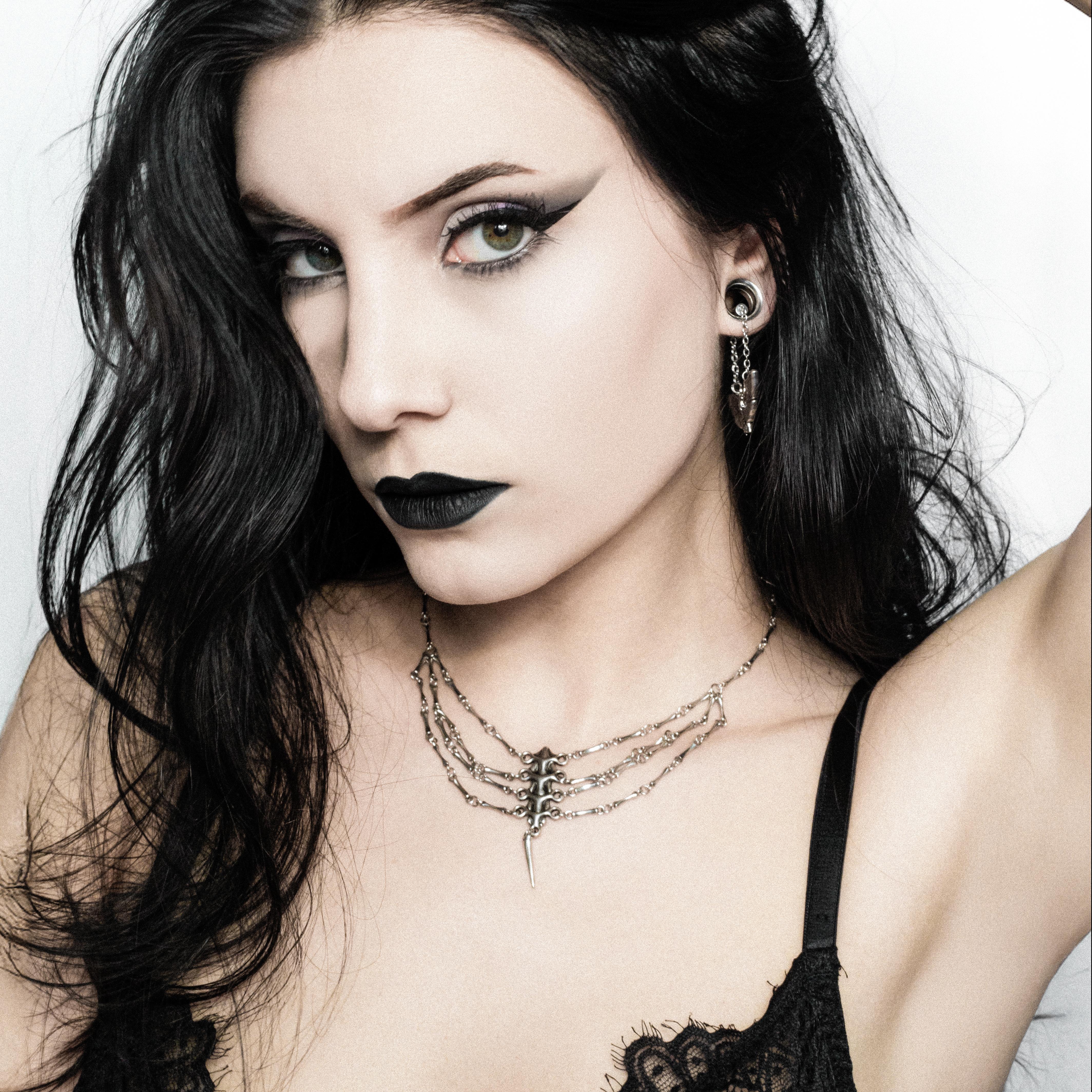 MYSTIC SPINE NECKLACE - Image 8