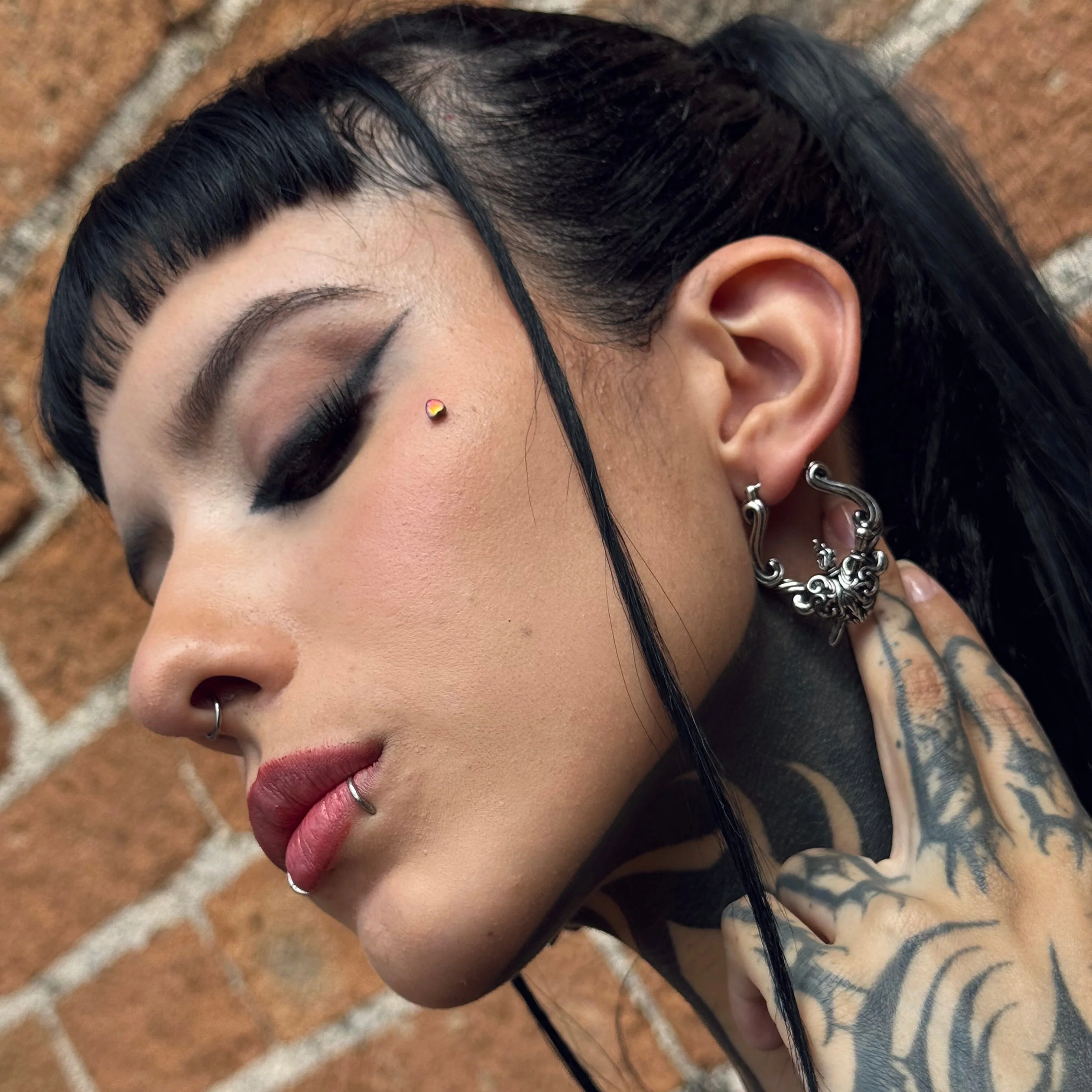 PASSIONATE HEART EARRINGS - Image 8