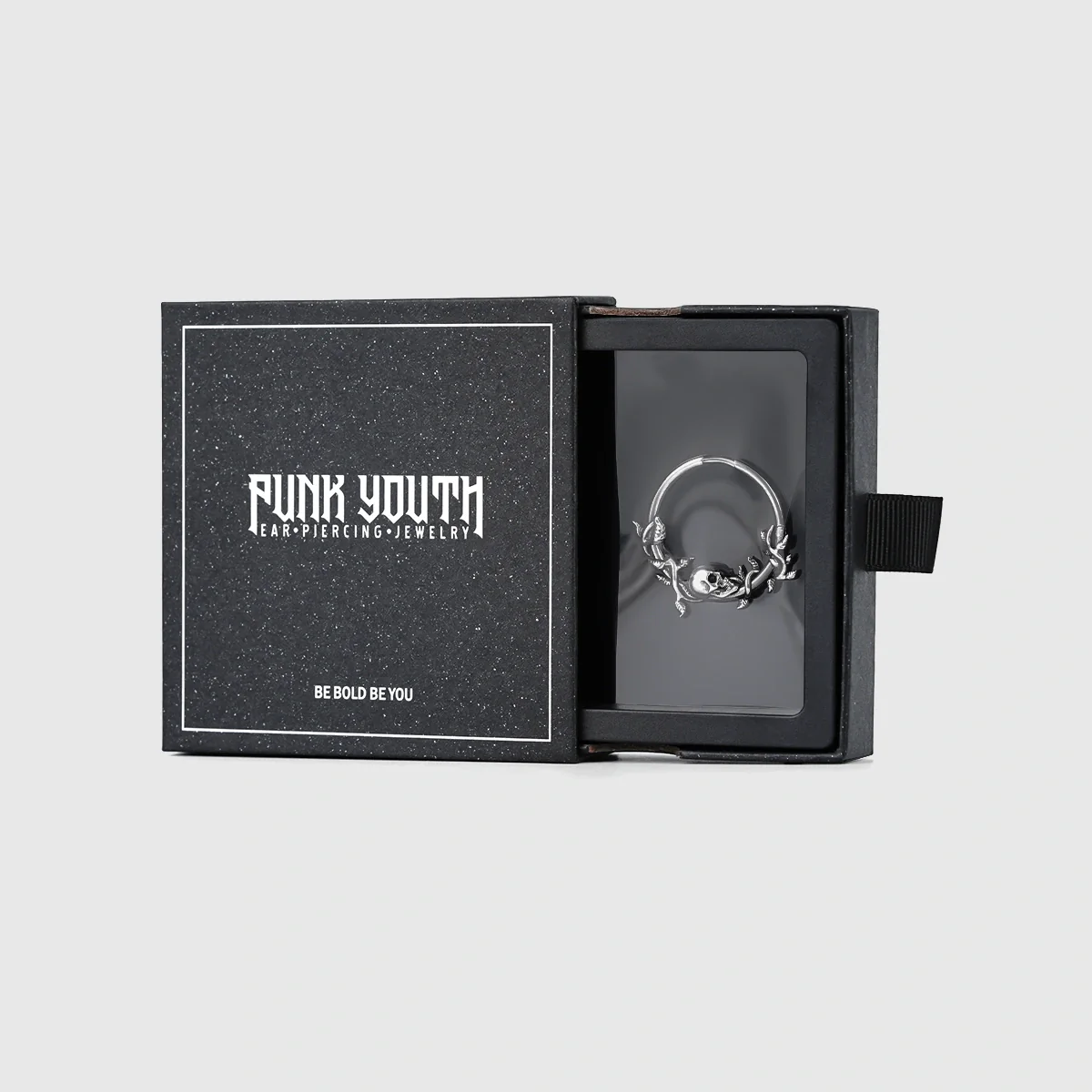 REBIRTH VINE EARRINGS - Image 8