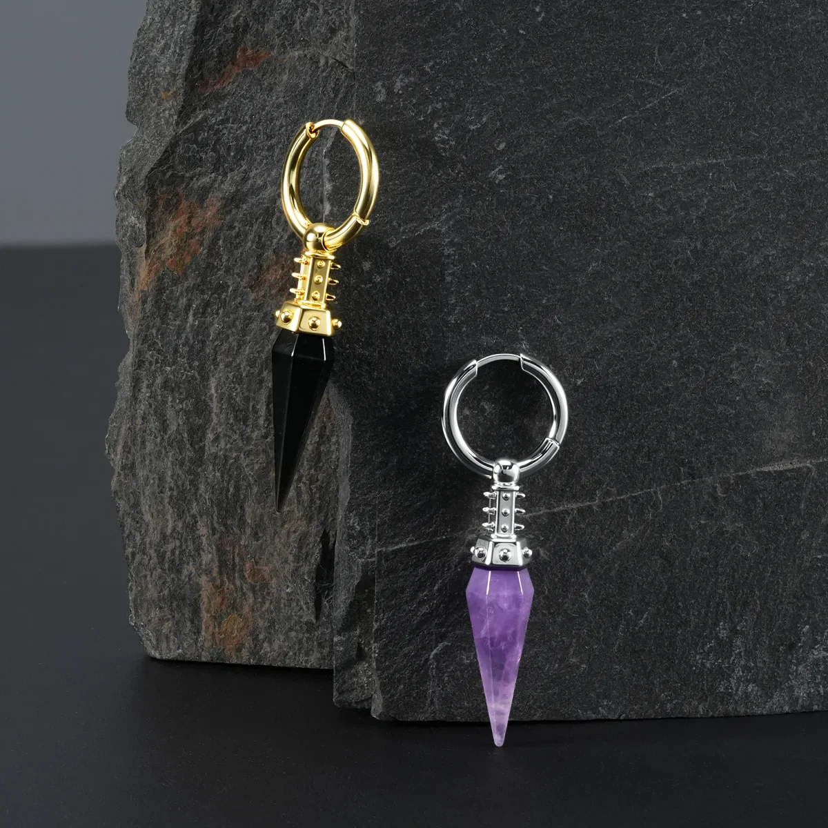 RIVET PRISM EARRINGS - Image 7