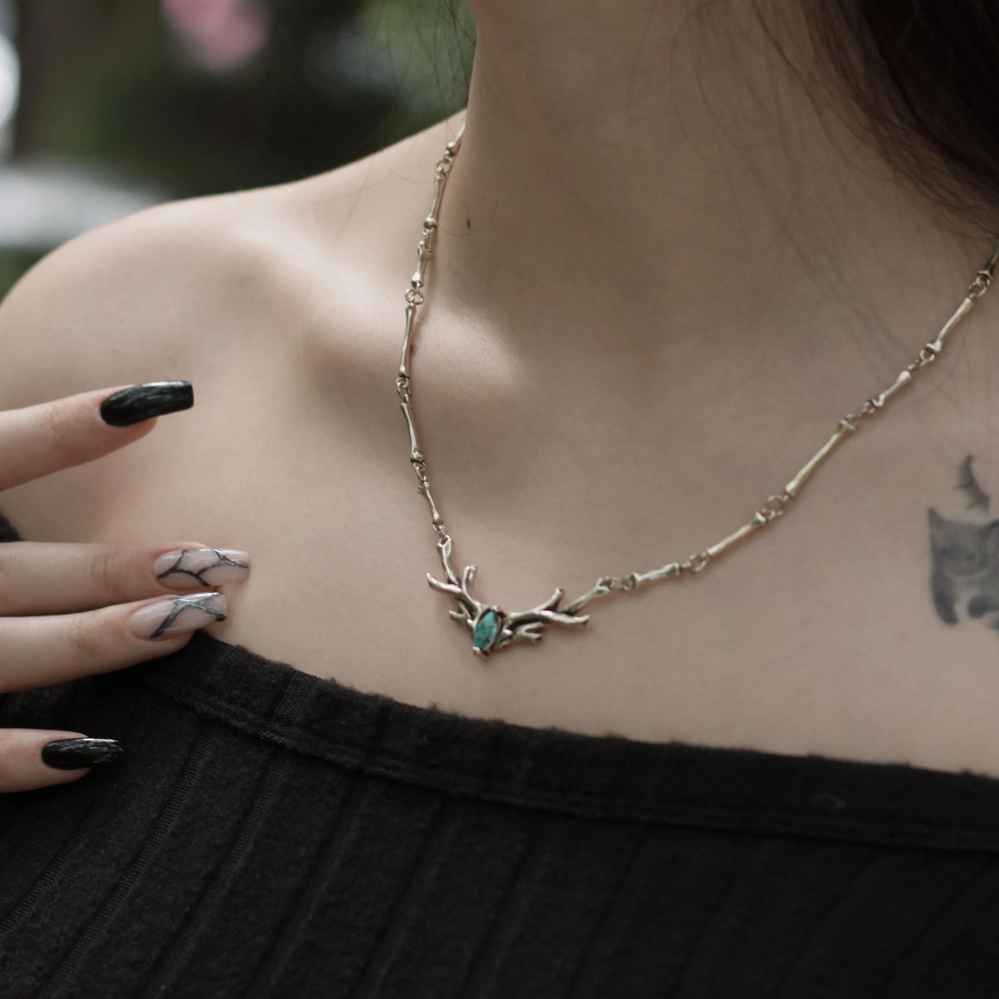 SACRED ANTLER COLLAR NECKLACE - Image 3