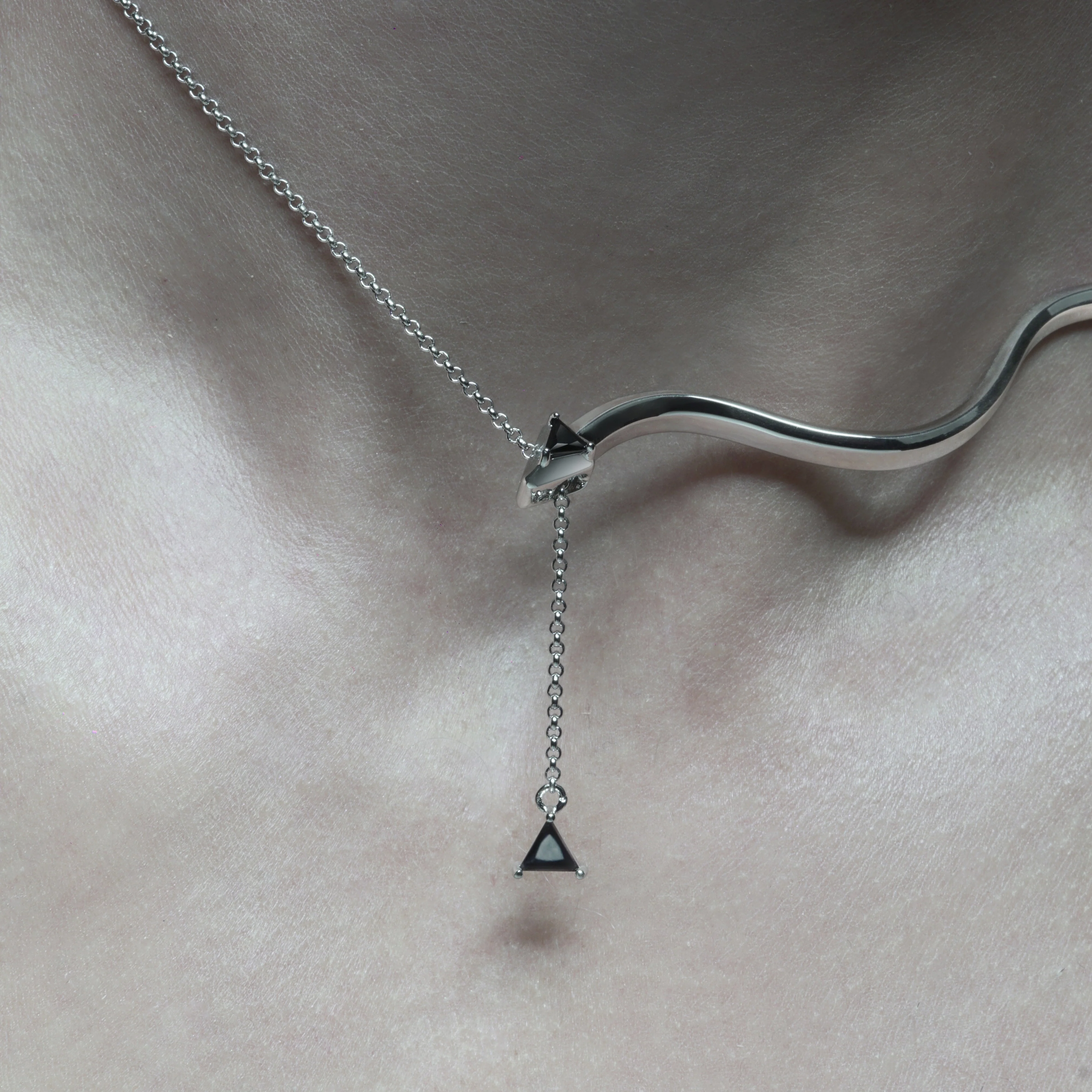 SERPENT TRACE LARIAT - Image 4