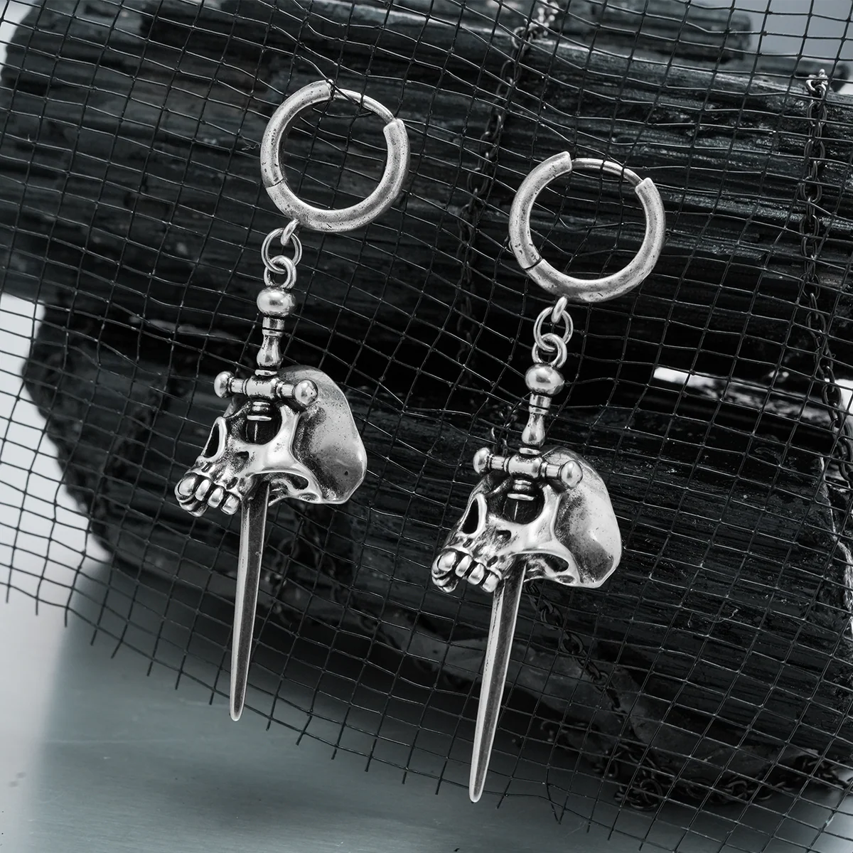 SKULL DAGGER EARRINGS - Image 17
