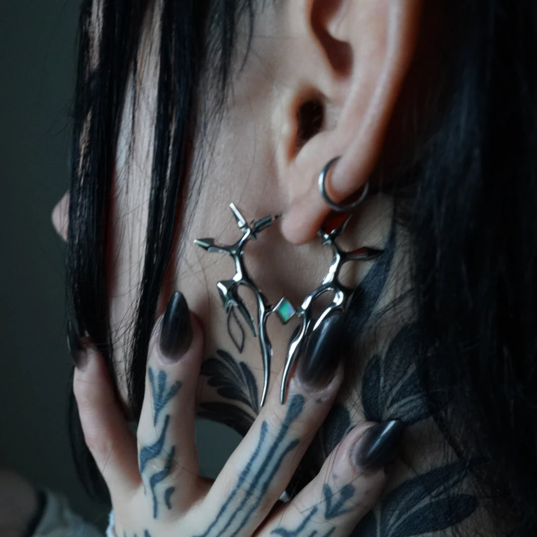 SOLAR GUARDIAN EARRINGS - Image 4