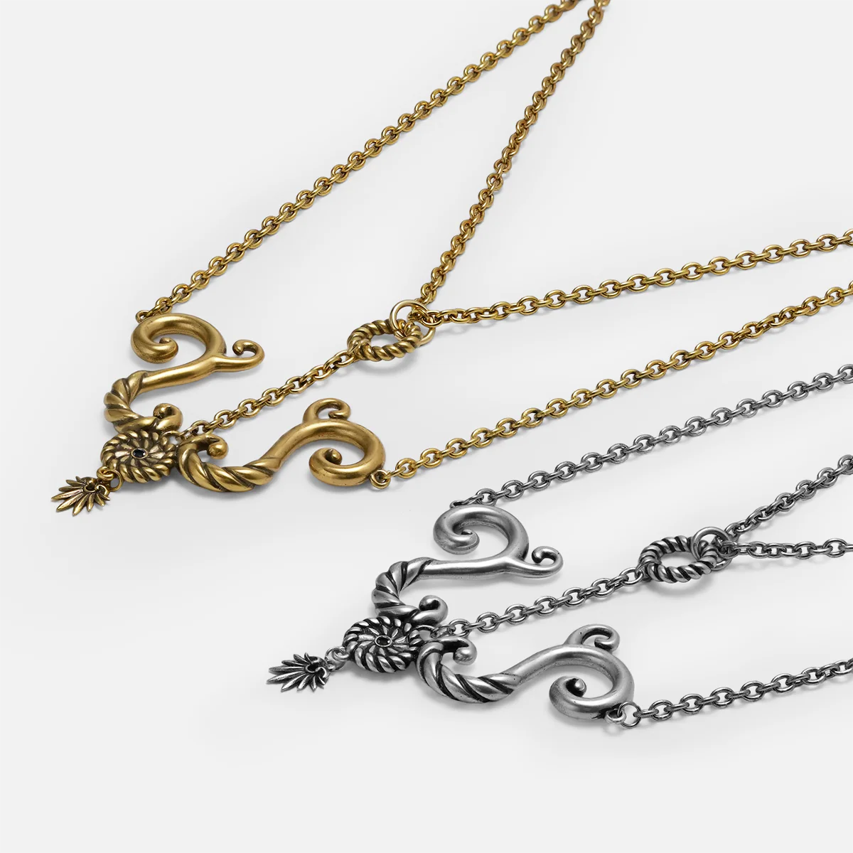 TIDEWORN KNOT NECKLACE - Image 7