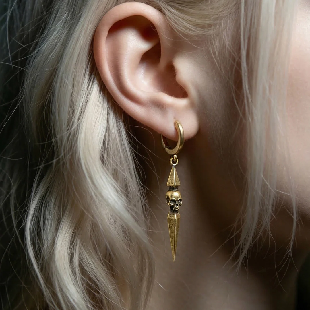 VANITAS SPIKE EARRINGS - Image 4